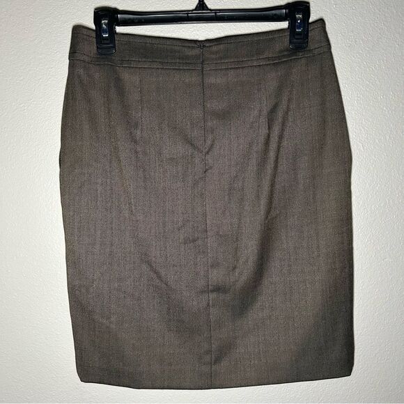 Trina Turk brown front slit pencil skirt women’s size small 4 - Picture 4 of 9